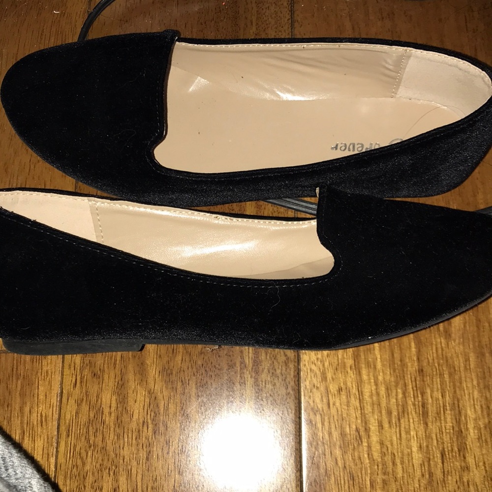 Black Velvet size 8 flats worn once